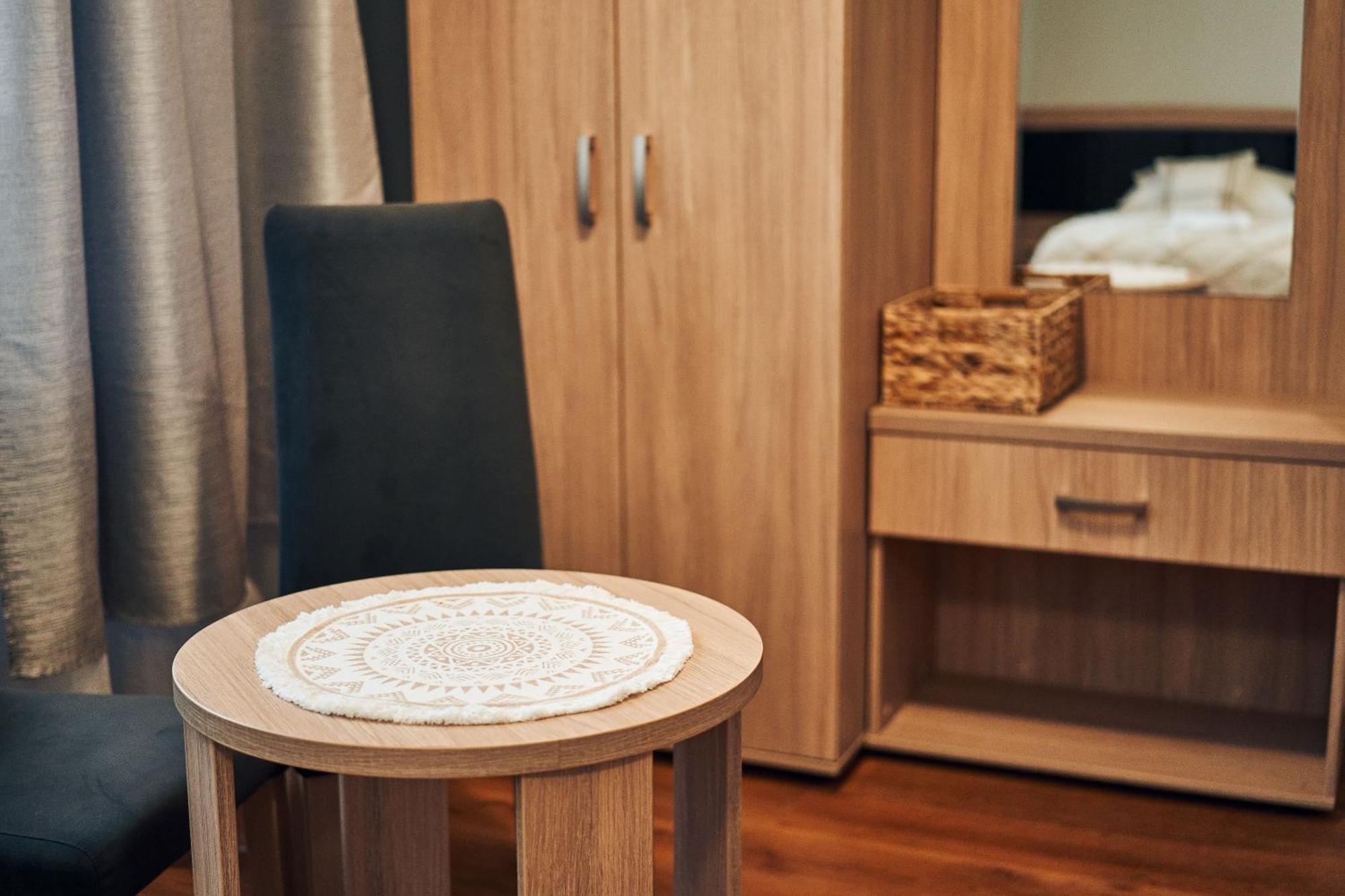 Hotel Lilia Wloszczowa Ngoại thất bức ảnh